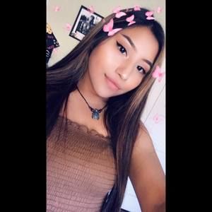 Meet your Posher, Mirella